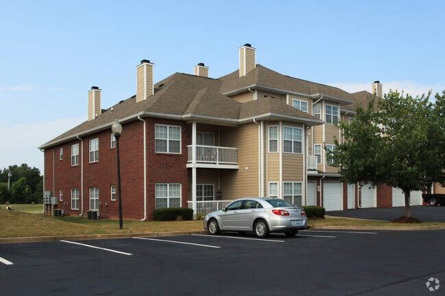The Legends at Indian Springs Apartments