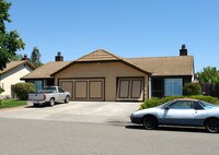 205 Stokes Ct Apartments
