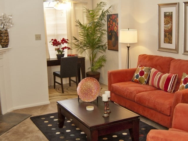 HICKORY CREEK EAST Apartments