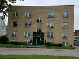 1424 Kanawha Blvd E Charleston WV Apartments