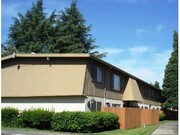 Howe Manor East Apartments