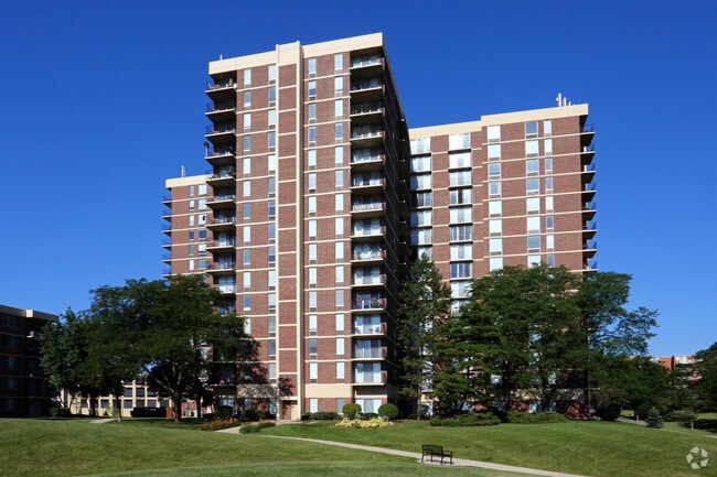 Yorktown Apartments