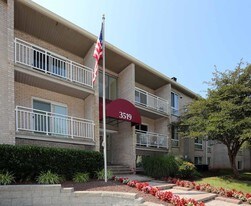 Tall Oaks Apartments