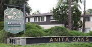 Anita Oaks on Colorado BLVD in Arcadia Apartamentos