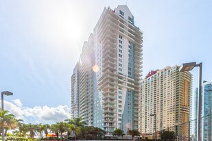 Yacht Club at Brickell Apartamentos