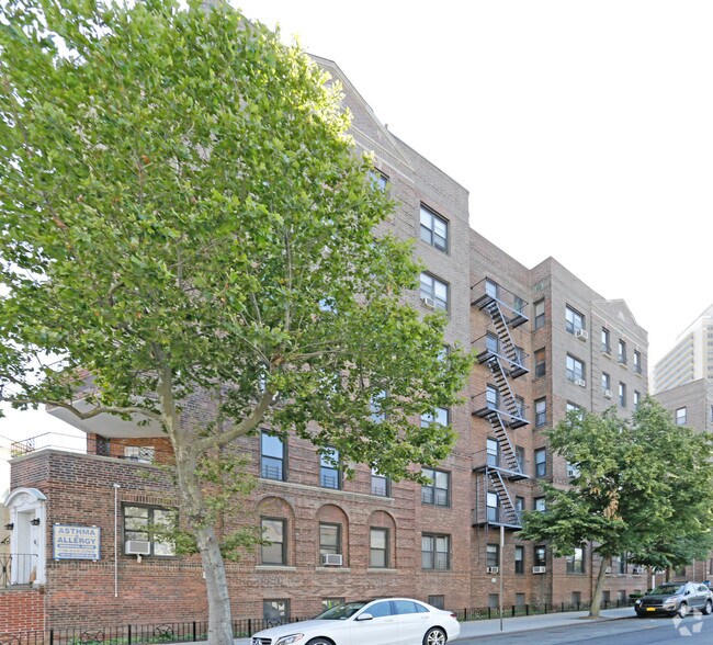 10915 Queens Blvd Forest Hills, NY 11375 Rentals Forest Hills, NY