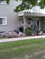 Pioneer Woods Apartments