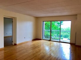 200 Captains Row Chelsea MA Apartments
