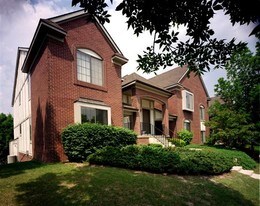 River Oaks Apartments of Rochester Hills