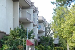 eaves West Valley Apartamentos
