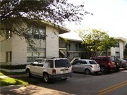 6835 Rue Versailles Dr Miami FL Apartments