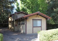 461 Cane St Apartments