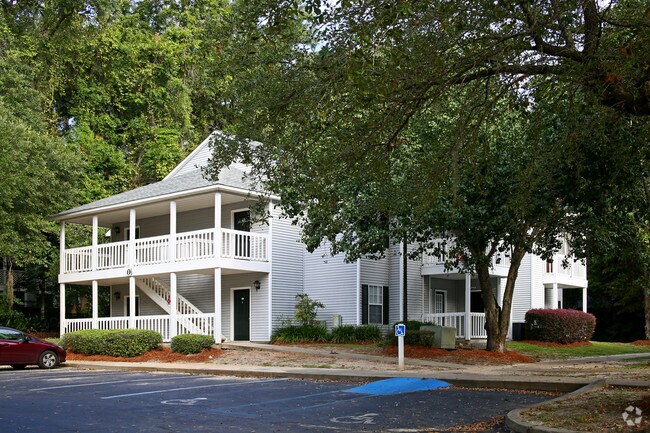 Azalea Place Apartments
