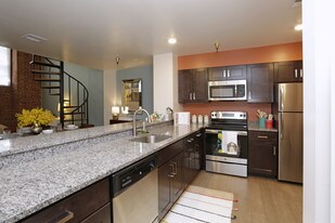 Shadyside Commons Apartments