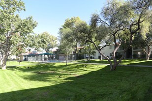 North Country Club Apartments