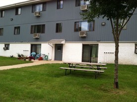 128 S University Dr West Bend WI Apartments