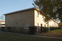 Collier Square Townhomes Apartments