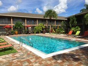 Carlyle Court Apartments