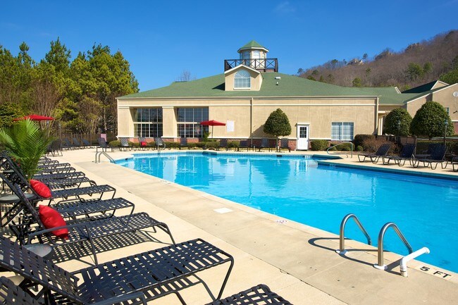 Point At Oak Mountain Apartments
