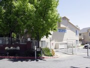 River Oaks Apartments