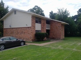 1511 E Beverly Dr Corsicana TX Apartments