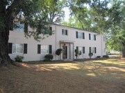 Olde Town at Bailey Court Apartments