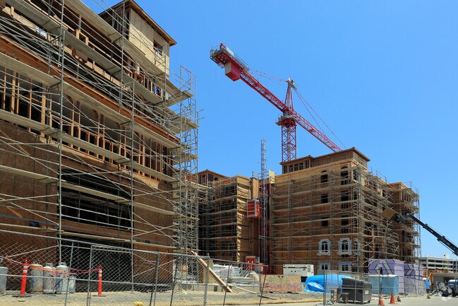 360 Luxury Apartments