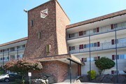 Chateau Apartments