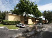 Golf Villas at Sabal Palm Apartments