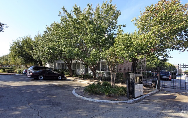 Verano Apartments