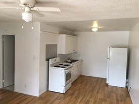 69 Lakeview Cir Wahiawa HI Apartments