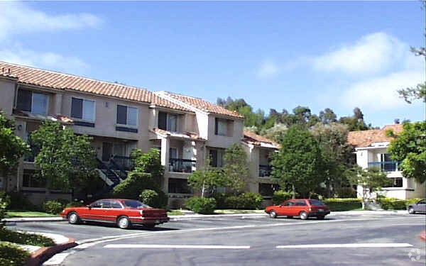 Avana San Clemente Apartments