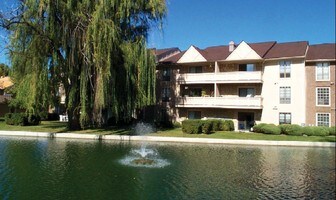 Canterbury Green Apartments