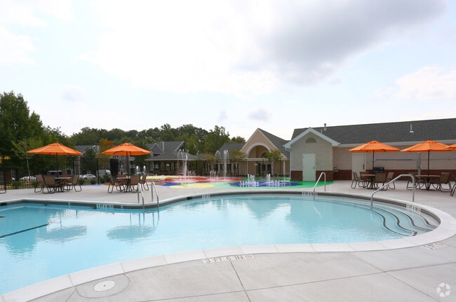 Woodbridge Station Apartments
