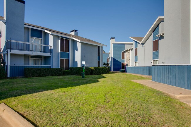Bay Island at Harbor Point Rentals Garland, TX