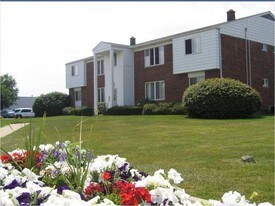 Harlo Apartments