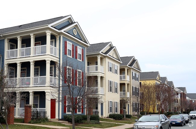 Huntington at King Farm Apartments