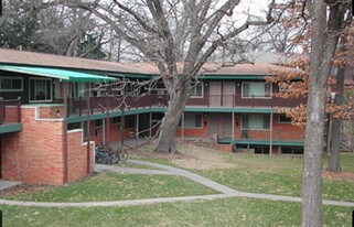 315 Ellis Ave Iowa City IA Apartments