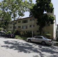 Beverly Hills Plaza Apartments