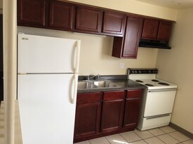 114 Blossom Rd Syracuse NY Apartments