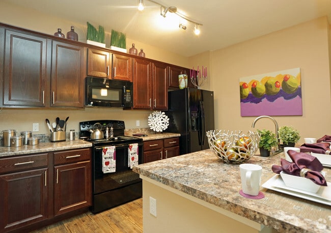 Creekside Ranch Apartments