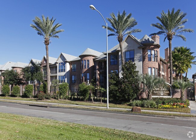 San Paloma Apartments