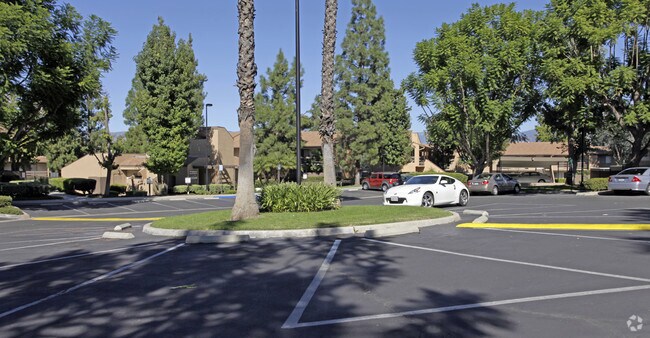 Redlands Park Apartments