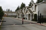 Springbrook Lane Townhouses Apartments