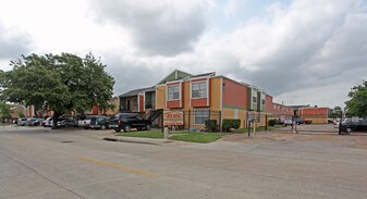 Casa Adobe Apartments