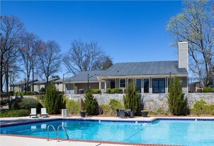 Ashford 6860 Apartments