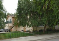 5200 Snow Dr Apartments