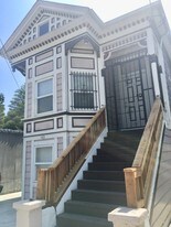 1715 10th St Oakland CA