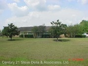 3 Bedroom Single-Family Home for Rent $1100