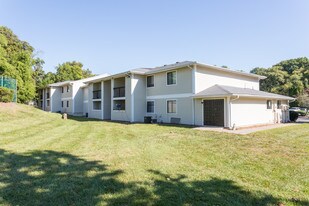 Stone Ridge Apartments